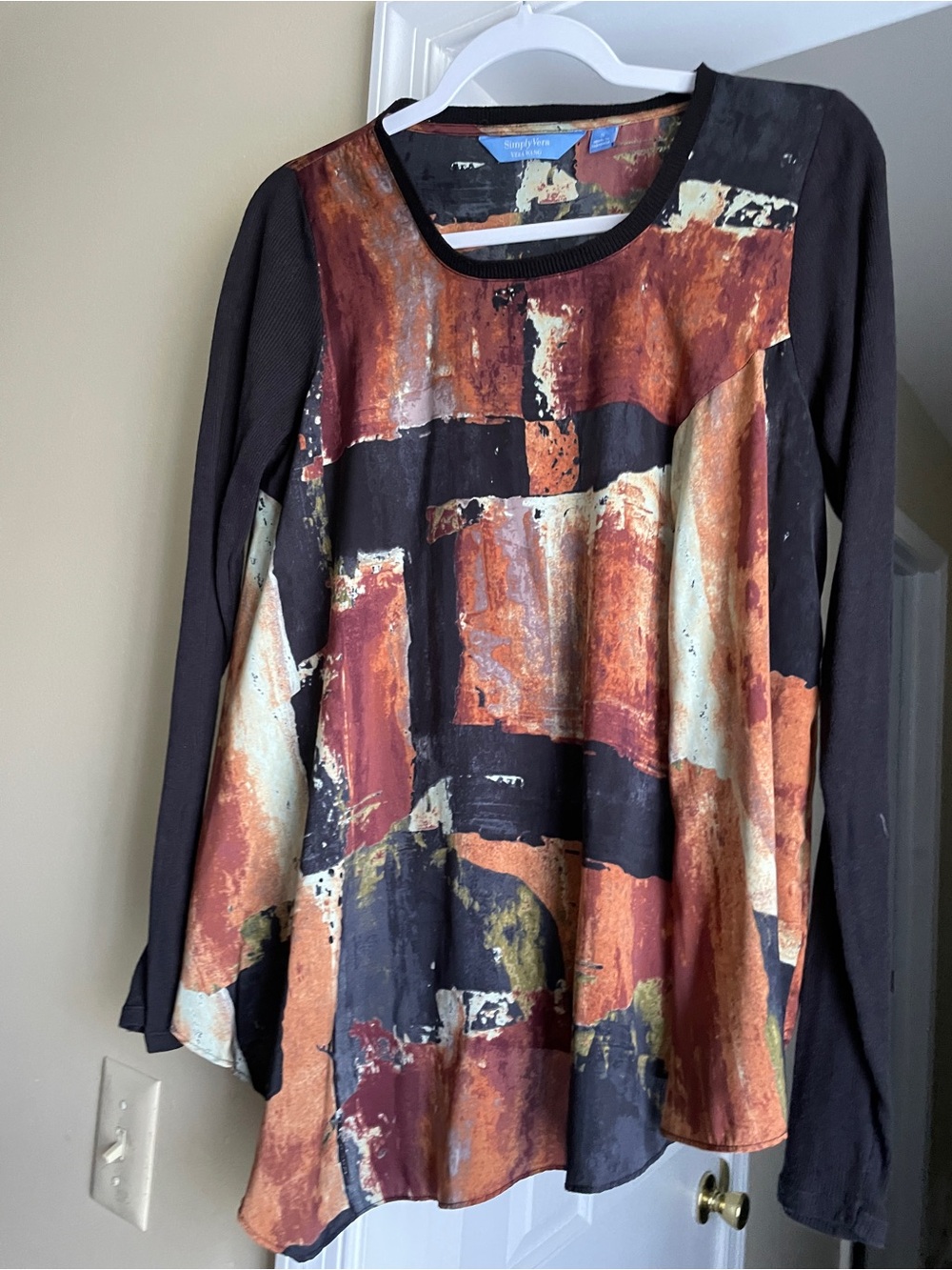 Simply Vera Vera Wang Black and Rust Abstract Long-Sleeve Top